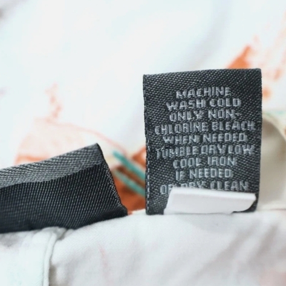 CHICOS ADDITIONS Women's Cotton Blouse Pocket Floral Multicolor Size Med (1) - Picture 4 of 8